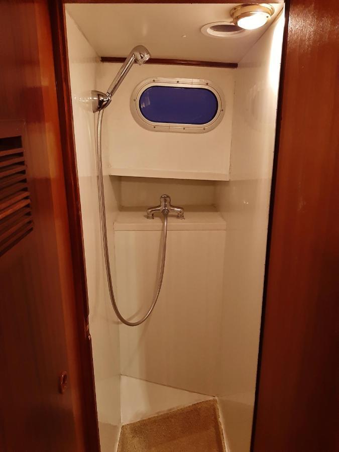 Hotel Motor Yacht Almaz à Amsterdam Extérieur photo