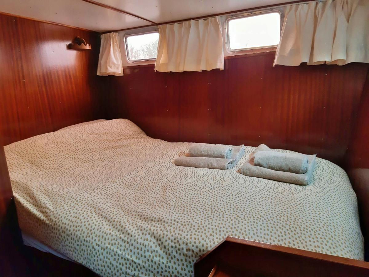 Hotel Motor Yacht Almaz à Amsterdam Extérieur photo