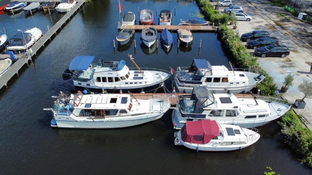 Hotel Motor Yacht Almaz à Amsterdam Extérieur photo